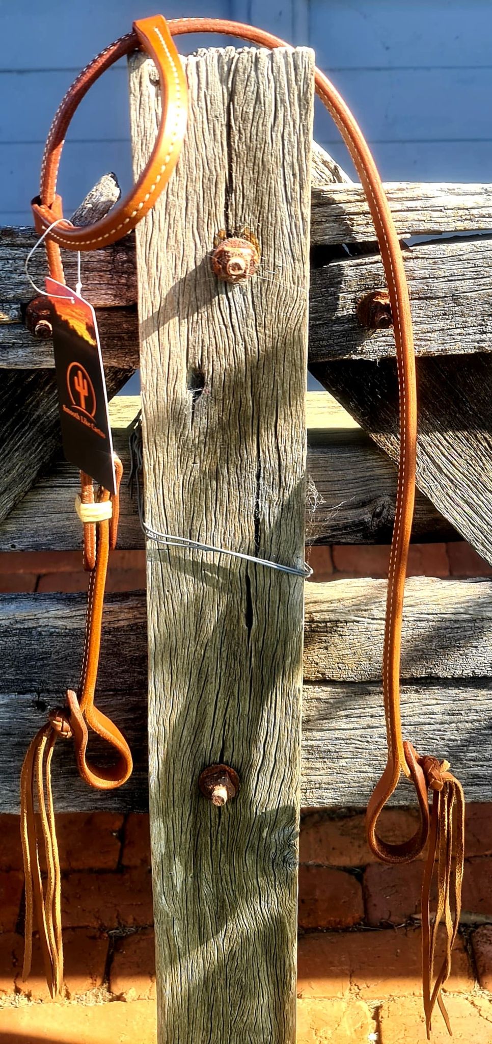 Toprail One Ear Headstall with Rawhide Keepers and Pineapple Ends