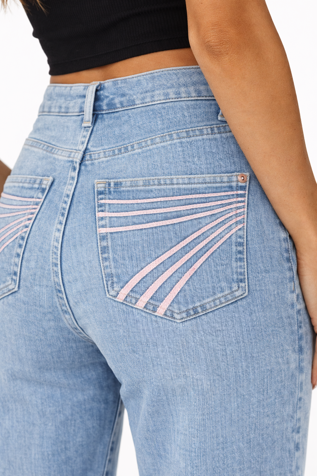 7 for All Mankind - DOJO in Slim Illusion 36 Leg - Indigo Bloom