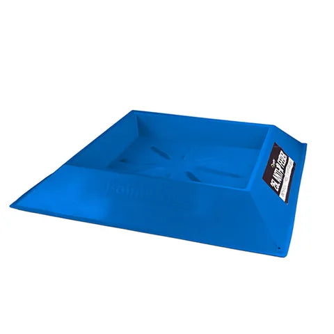 Bainbridge Anti-Tip Feeder | Stable Supplies - Accessories | Saddleworld Ipswich