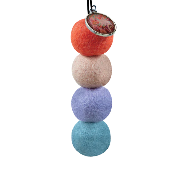 Smelly Balls My Country Kalkatungu Muu with Coconut Lime Frangrance Gift Set