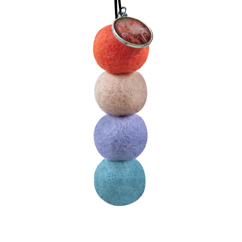Smelly Balls Kalkadoon Country Kalkatungu Muu with Coastal Drift Frangrance Gift Set