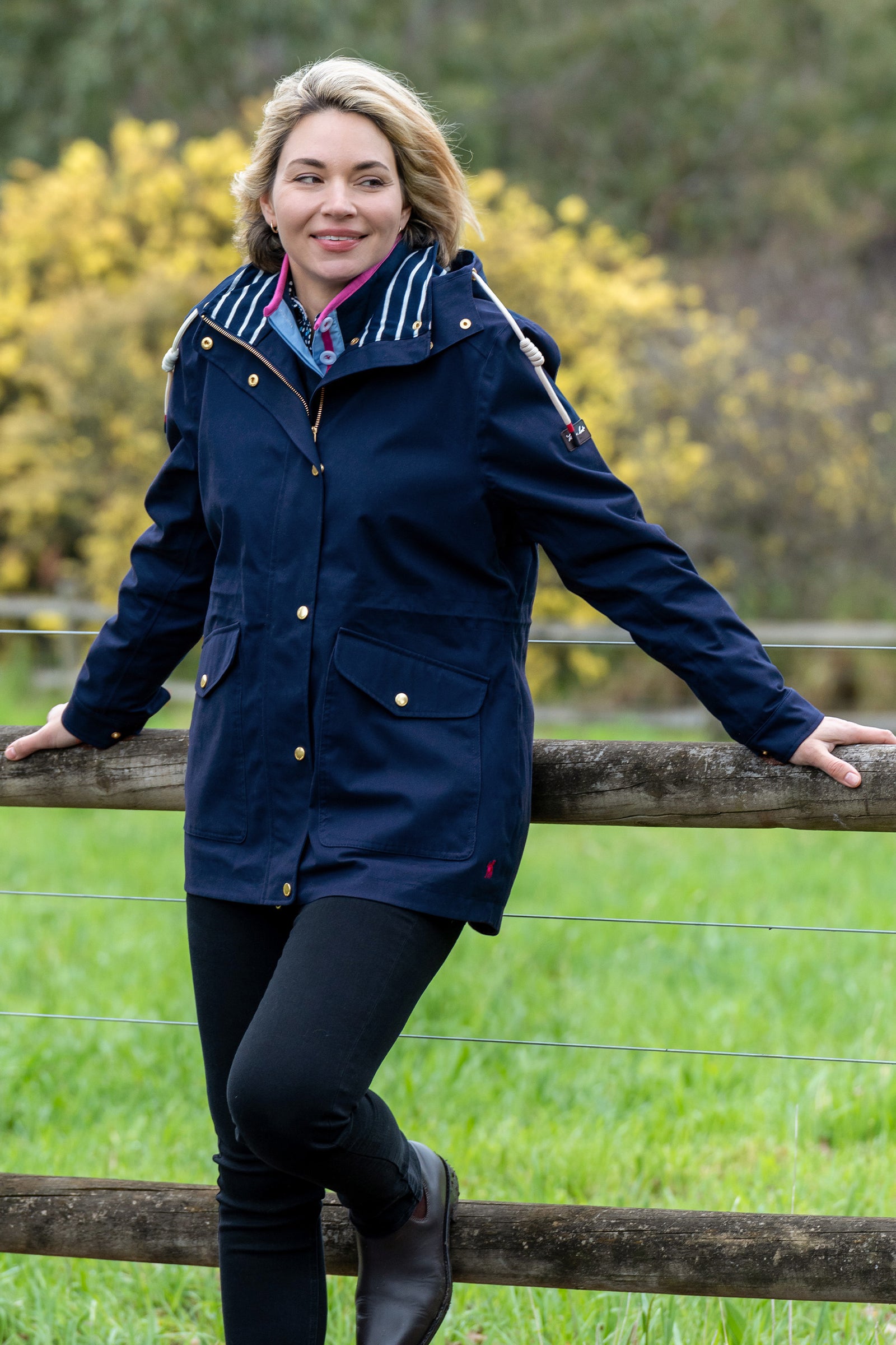 Thomas Cook Wmns Daylesford Jacket - Winter Black Friday Sale