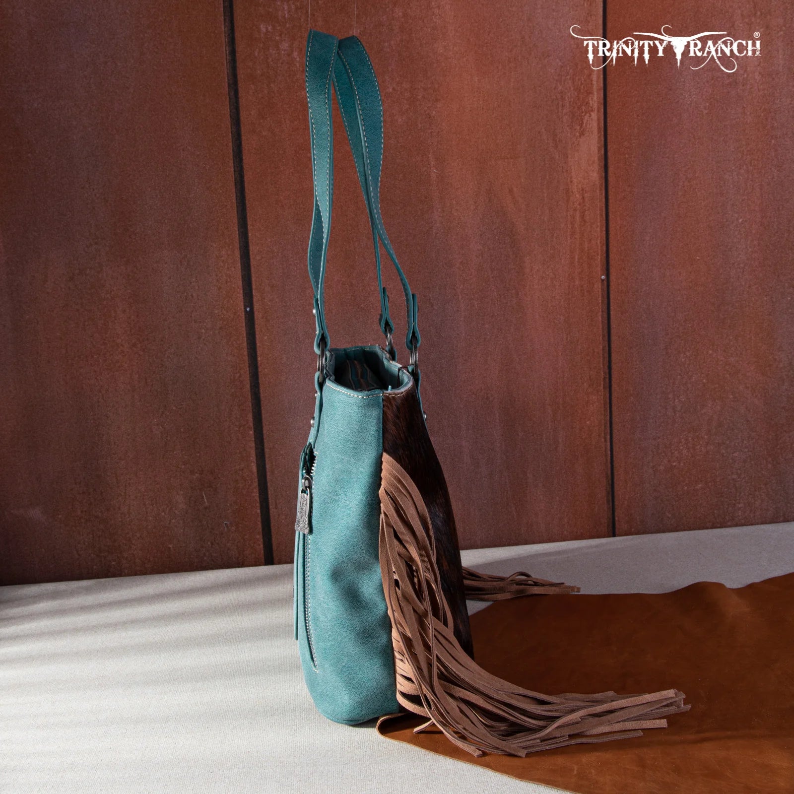 Trinity Ranch Hair On Cowhide Carry Tote