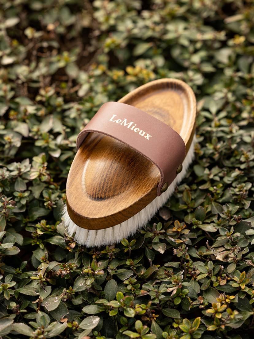 LeMieux Artisan Soft Goats Hair Brush Brown One Size