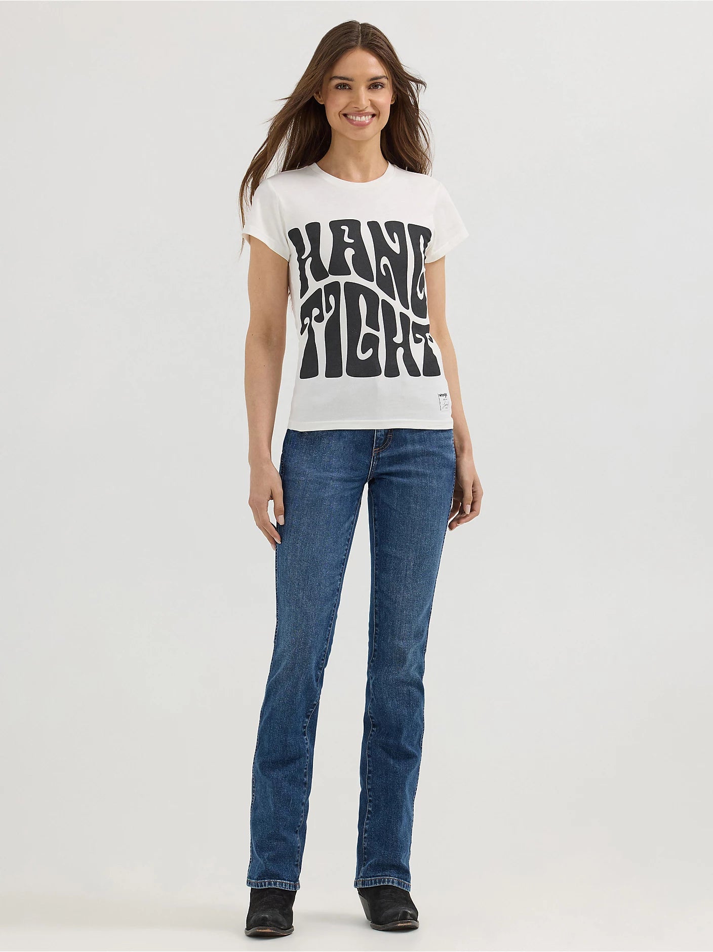 Wrangler X Lainey Wilson Wmns Hang Tight Shrunken Band Tee - Black Friday Sale