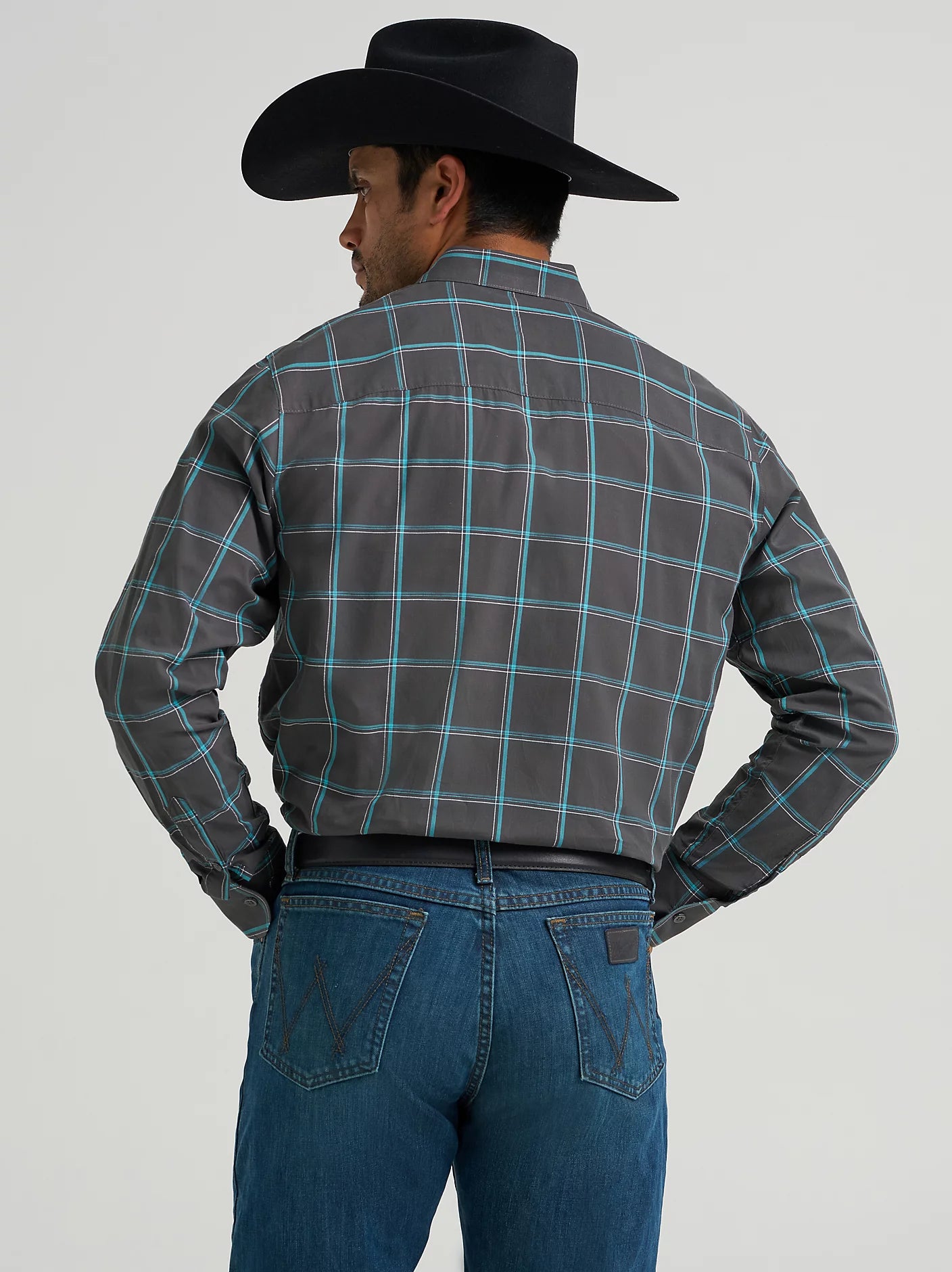 Wrangler Mens Cody Johnson Button Down Shirt