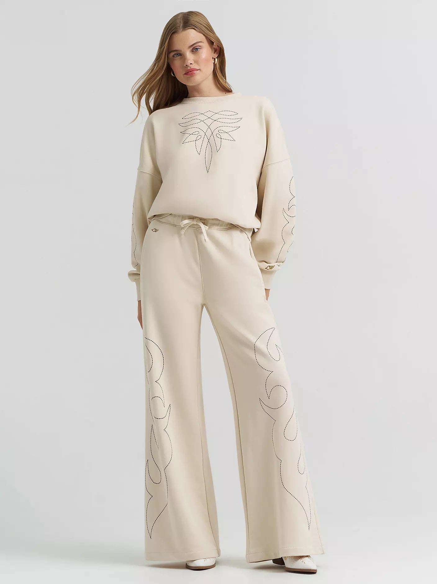 Wrangler X Lainey Wilson Wmns Cowboy Sweatpants