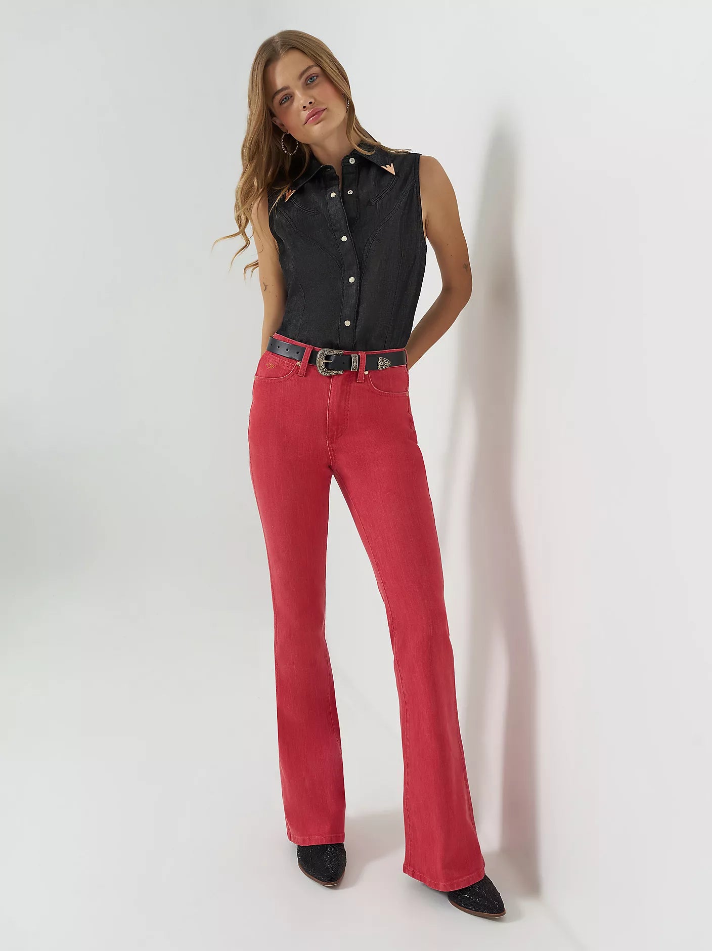 Wrangler X Lainey Wilson Lainey Red Flare Jean