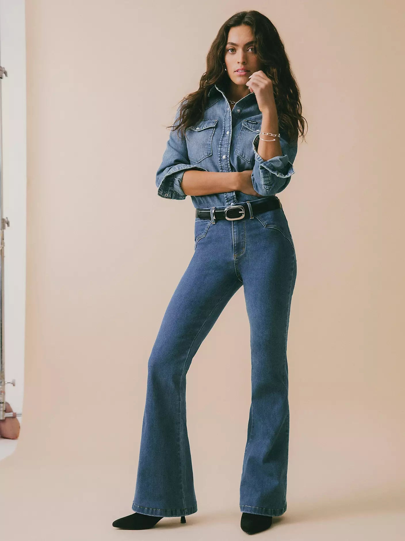 Wrangler Wmns Bespoke High Rise Fashion Flare Jean