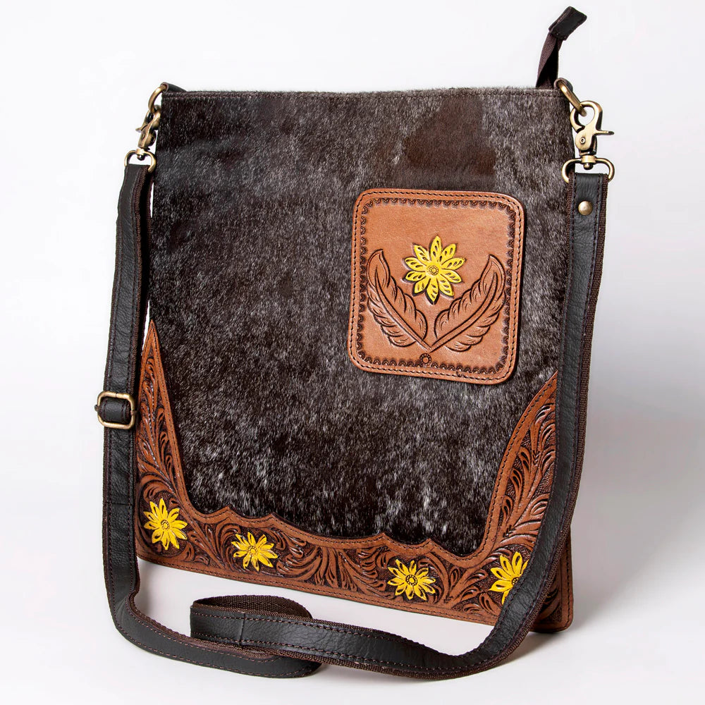 Ohlay Crossbody Handbag