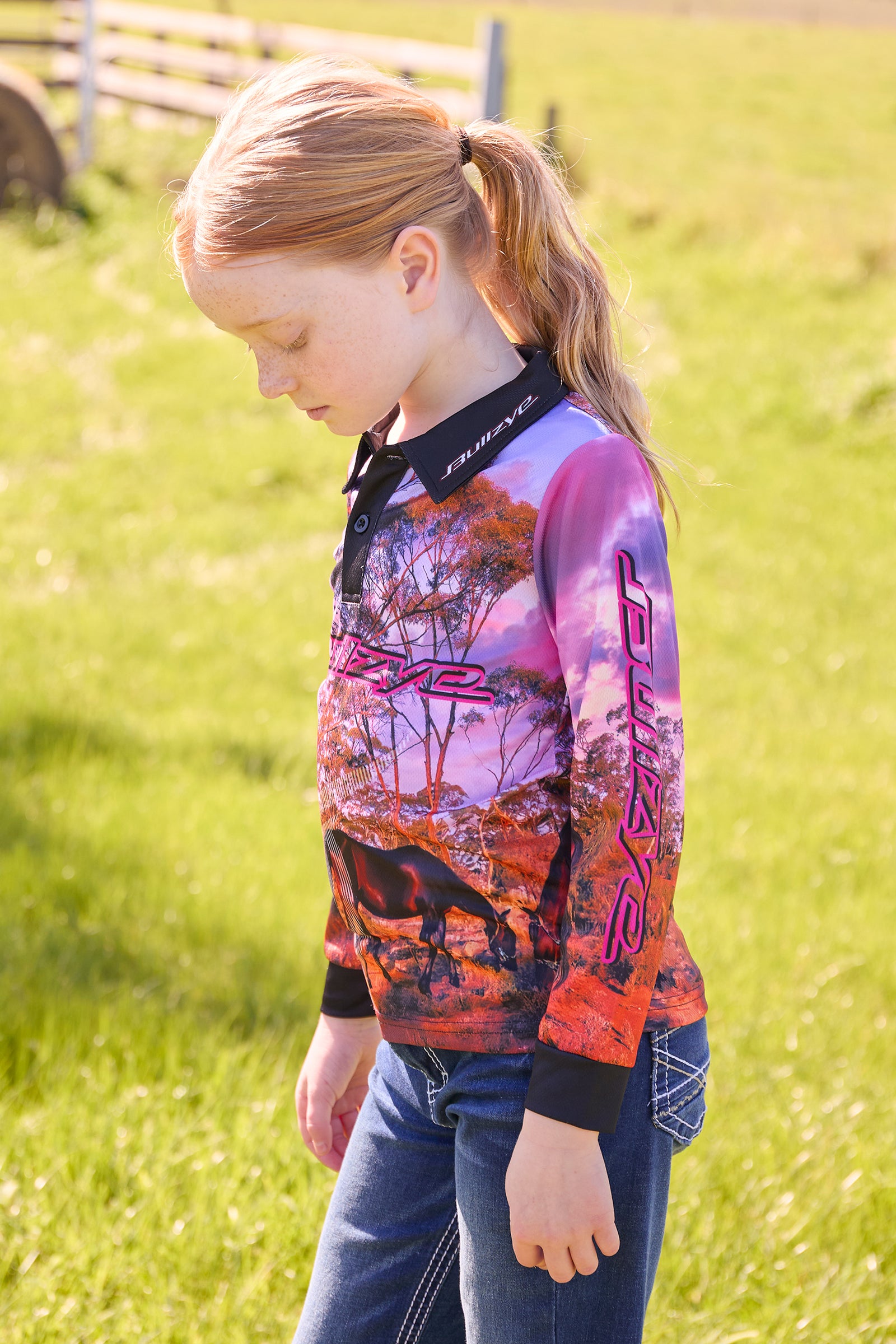 Bullzye Girls Grazing Horse LS Tee