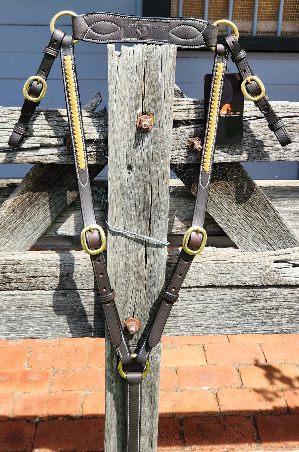 Toprail Leather Breastplate With Gold Plait