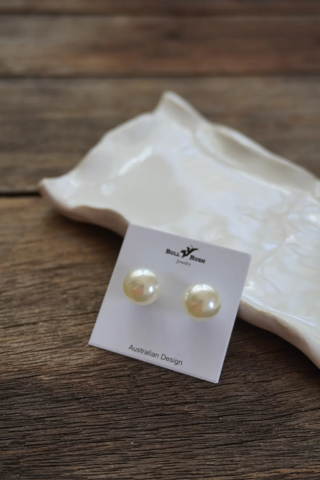Bull Rush Pearl Stud 11mm | Giftware - JEwellery | Saddleworld Ipswich