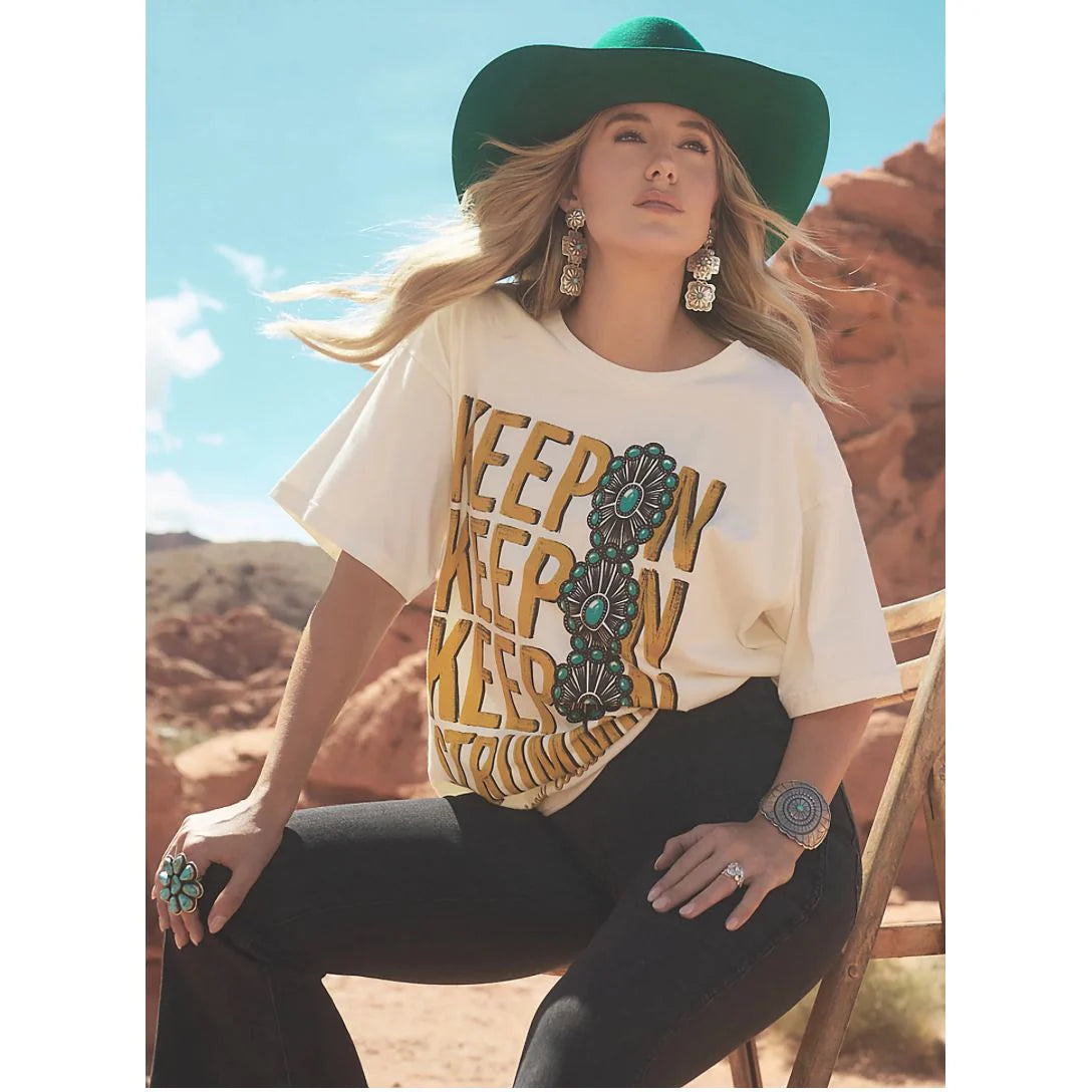 Wrangler X Lainey Wilson Keep On Strumming Oversized Tee - Lainey Wilson Promo