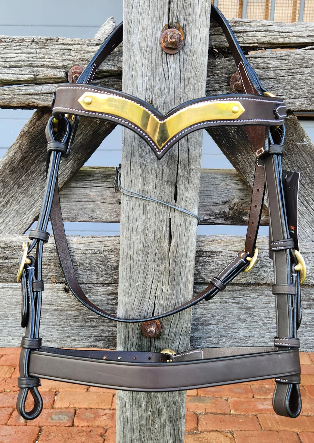Toprail Show Bridle with V Browband Brass Plate