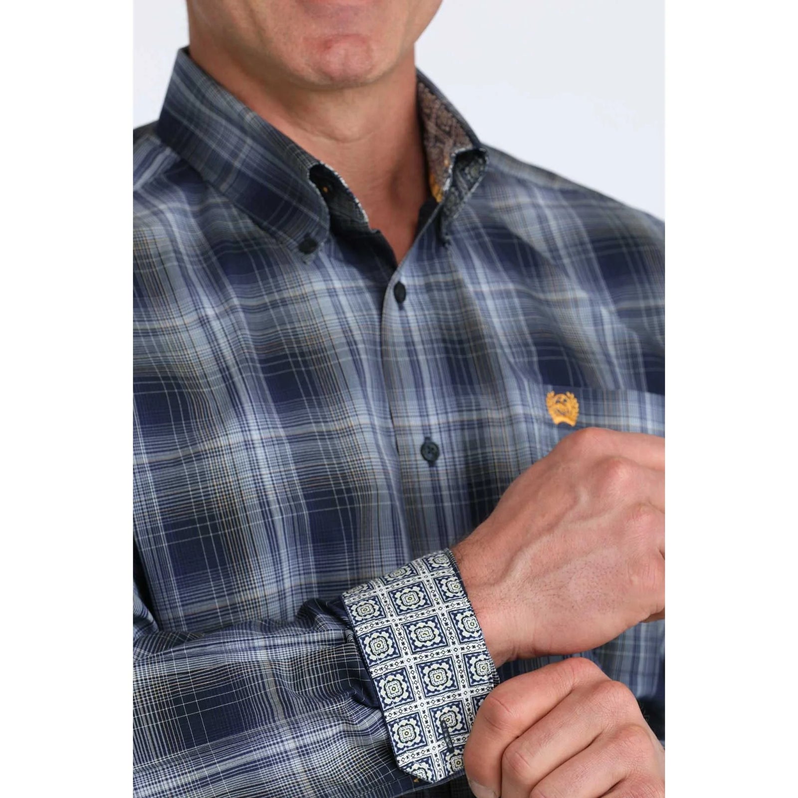 Cinch Mens Navy Plaid Long Sleeve Button Up Shirt
