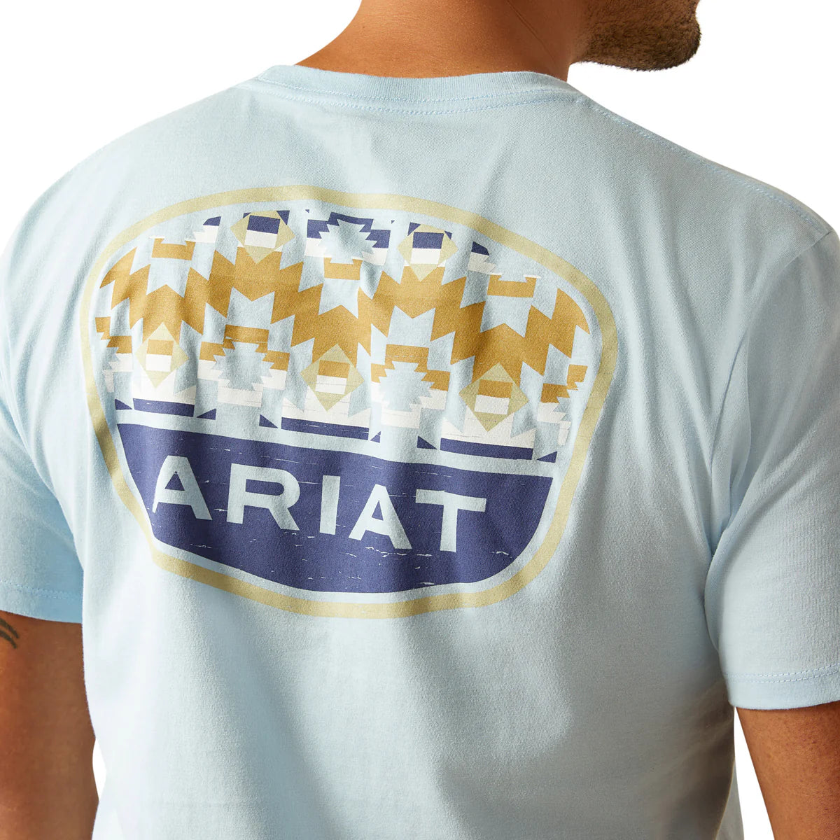 Ariat Mns Ogden Valley Badge SS Tee Light Blue