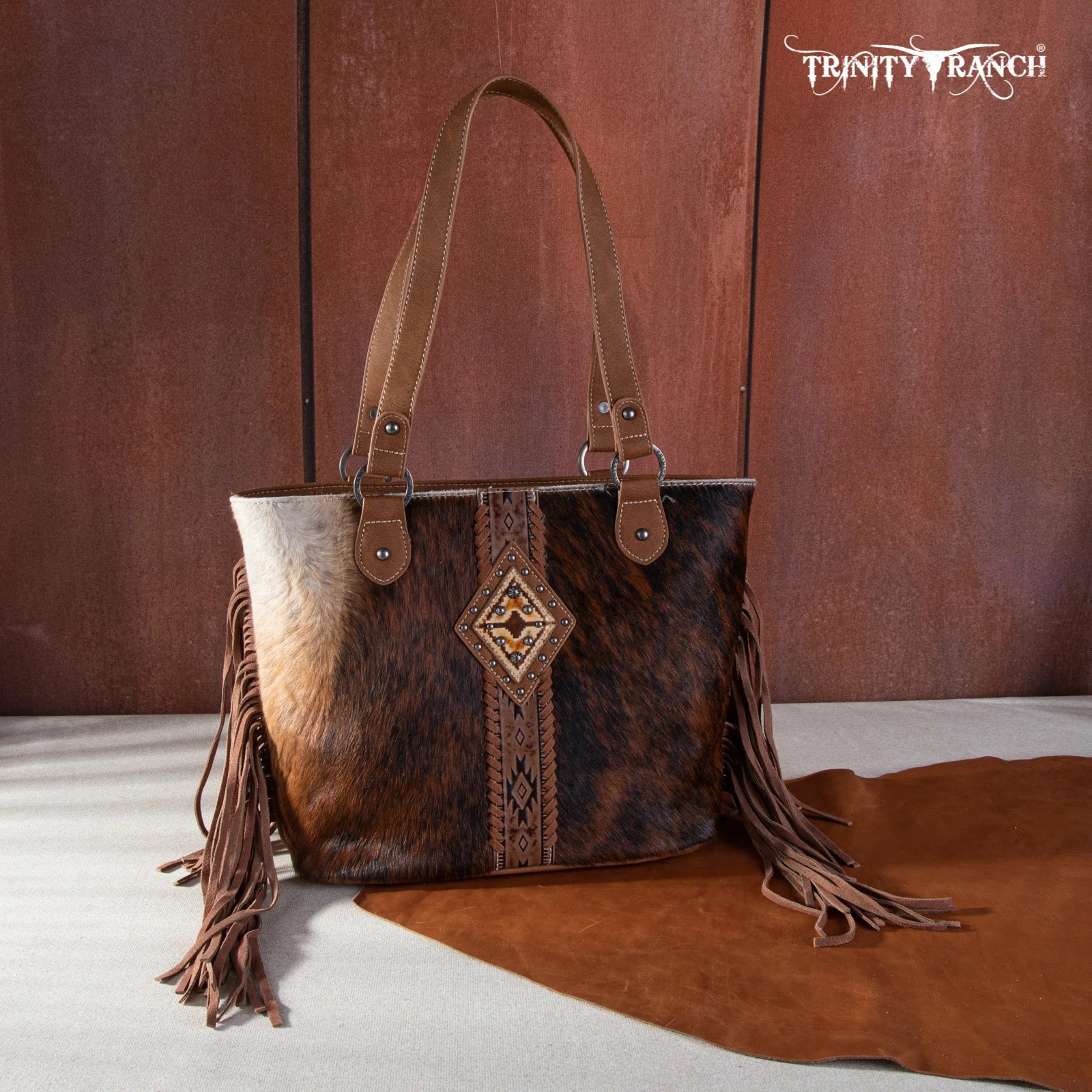 Trinity Ranch Hair On Cowhide Carry Tote | Giftware - Handbag | Saddleworld Ipswich