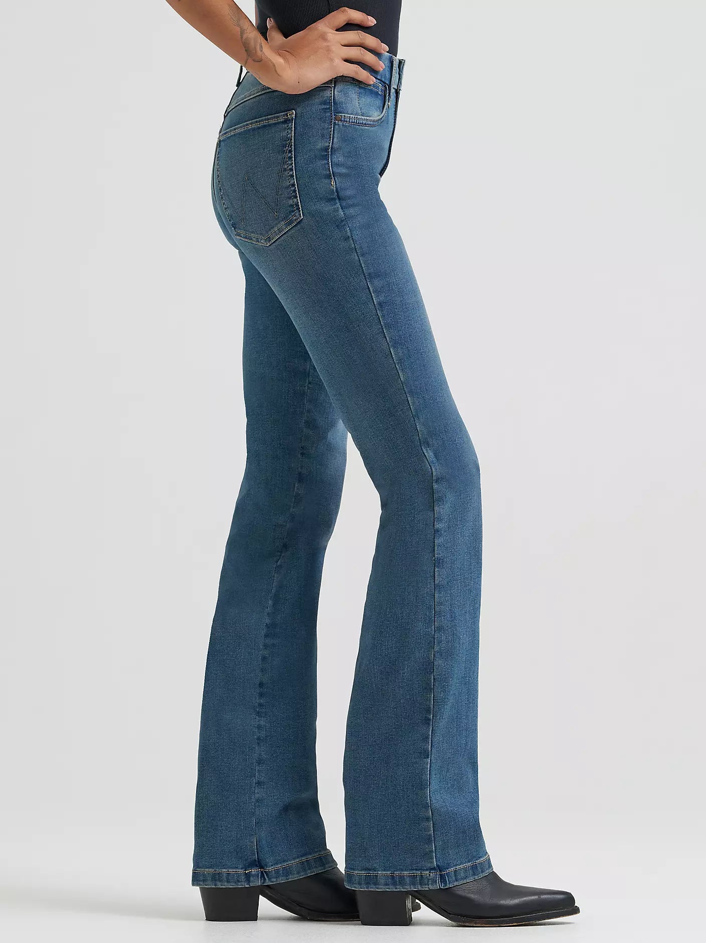 Wrangler Wmns Ada High Rise Bespoke Bootcut Jean