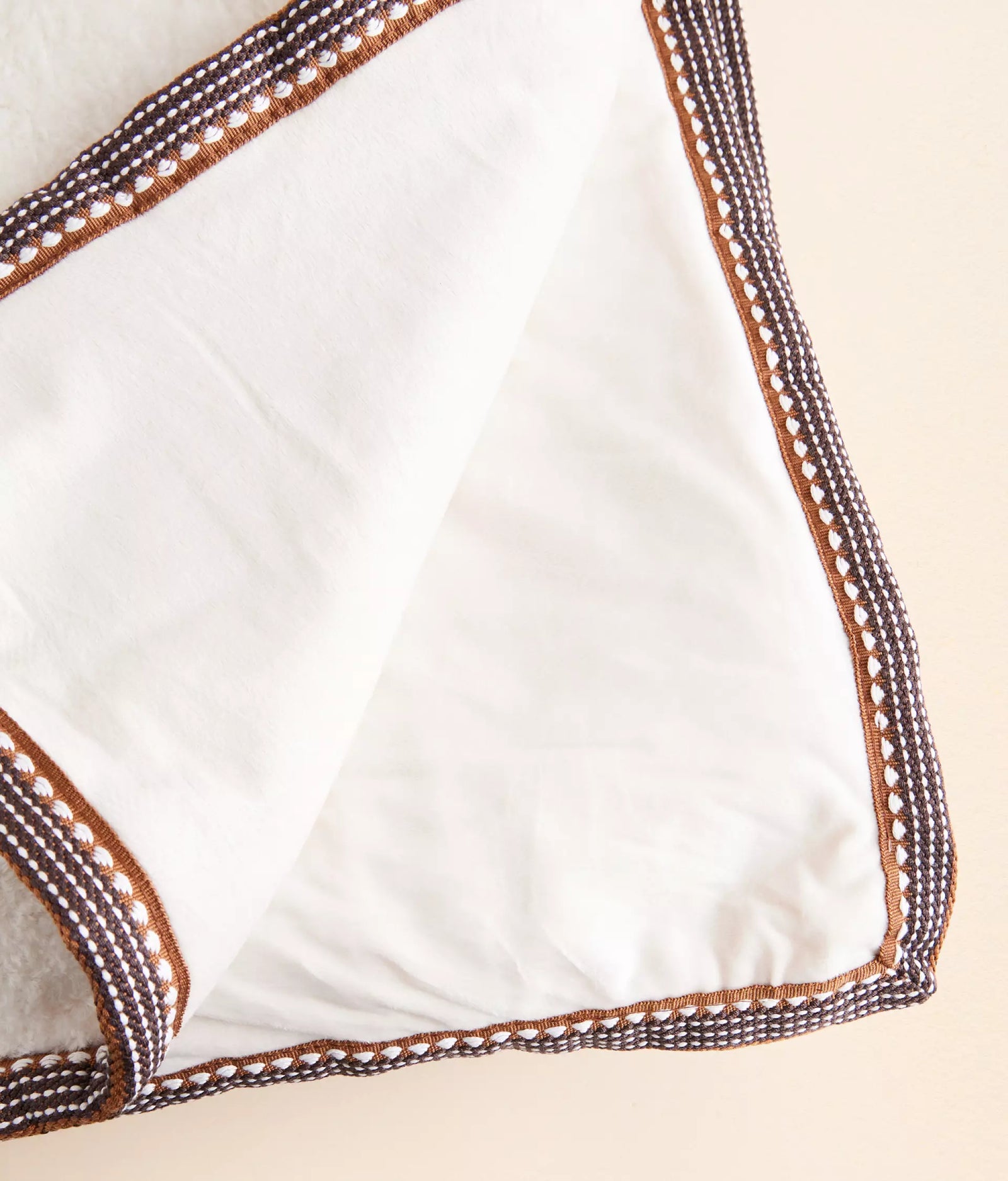 Ariat Snuggle Blanket Appaloosa