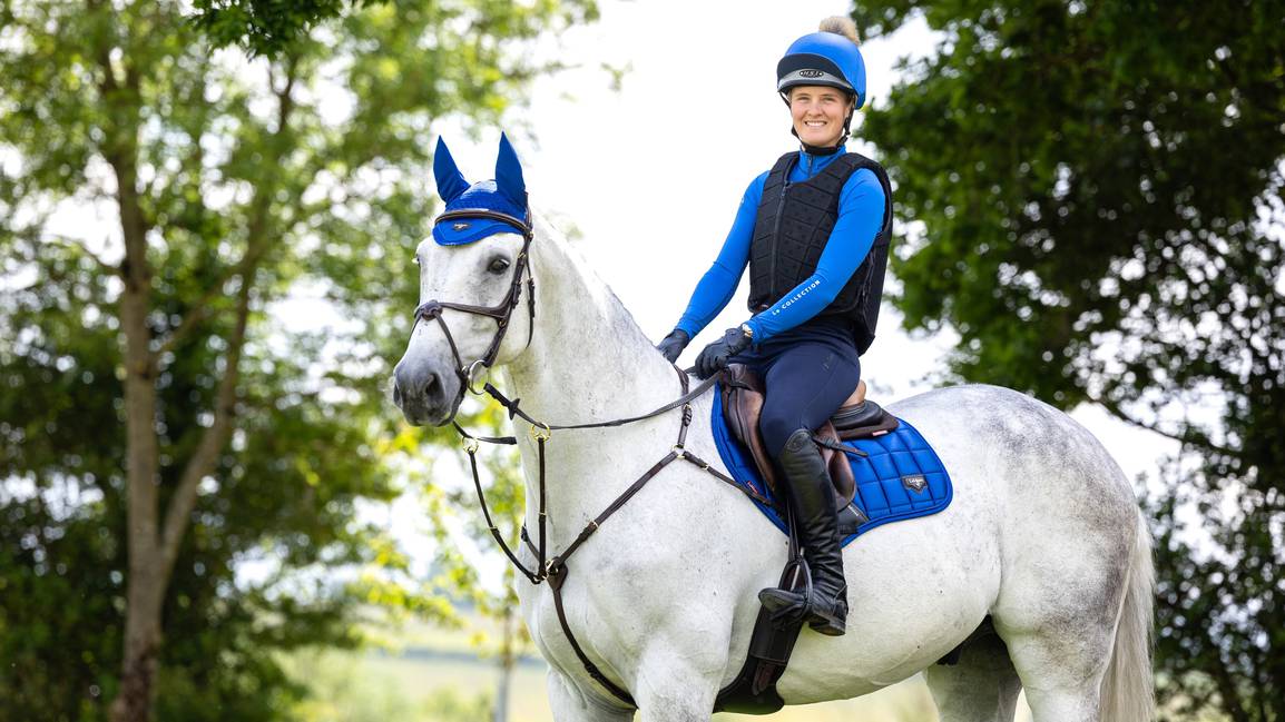 LeMieux Loire Close Contact Square Bennetton